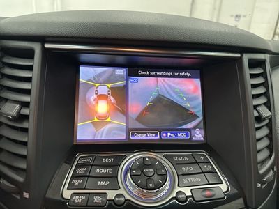 2015 INFINITI QX70 - Photo 16
