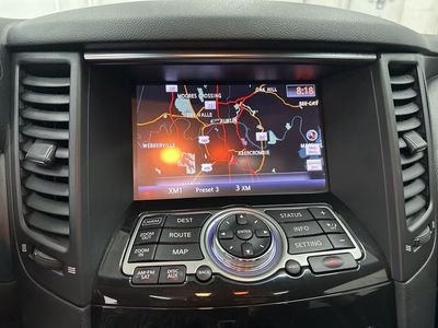 2015 INFINITI QX70 - Photo 14