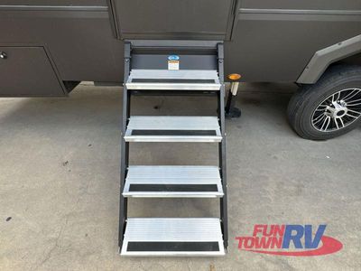 2026 Keystone RV Raptor - Photo 16