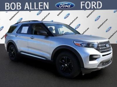 2021 Ford Explorer XLT in Silver Metallic — front three-quarter view