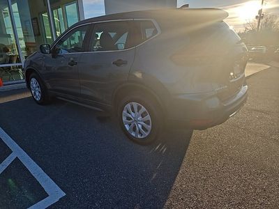 2017 Nissan Rogue - Photo 4