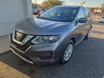 2017 Nissan Rogue - Photo 2