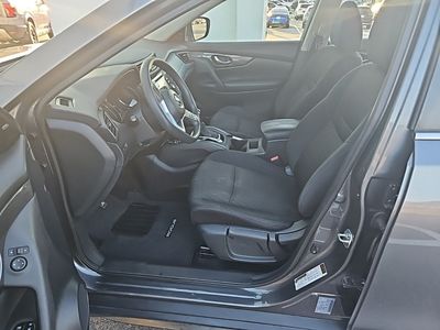 2017 Nissan Rogue - Photo 9