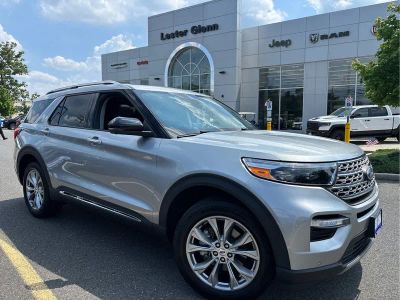 2023 Ford Explorer — interior view