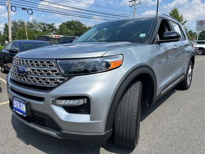 2023 Ford Explorer — side profile view