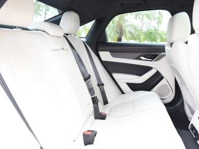 2022 Jaguar XF — photo 27 view