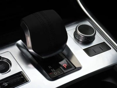 2022 Jaguar XF — photo 15 view