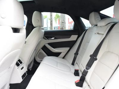 2022 Jaguar XF — photo 25 view