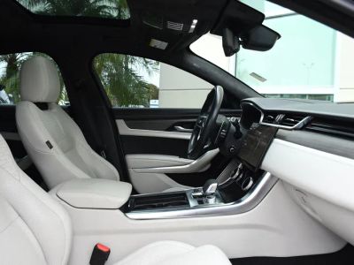 2022 Jaguar XF — photo 29 view