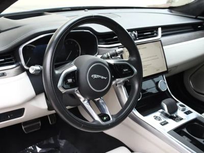 2022 Jaguar XF — photo 23 view