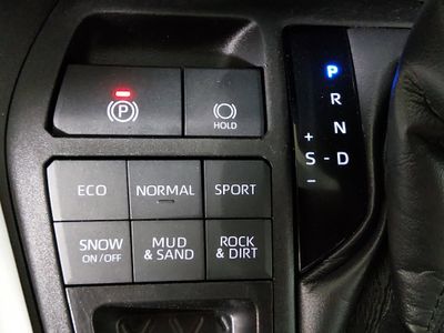 2024 Toyota RAV4 - Photo 17