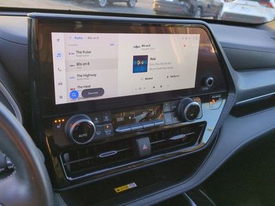 2024 Toyota Highlander - Photo 12