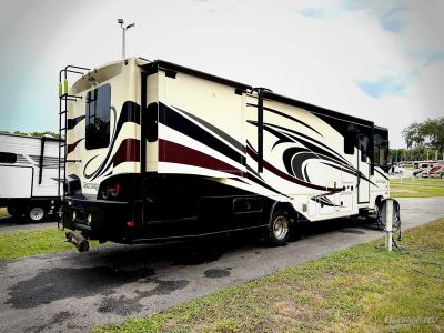 2015 Forest River Georgetown — side profile view