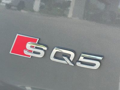 2023 Audi SQ5 — photo 11 view