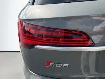 2023 Audi SQ5 — photo 10 view