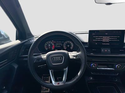 2023 Audi SQ5 — photo 17 view