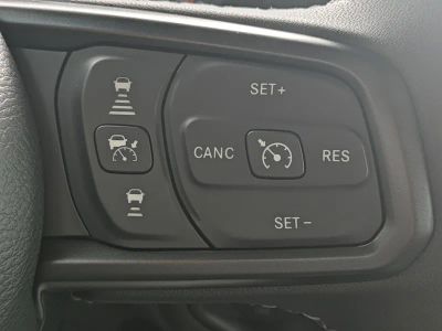 2025 Jeep Gladiator — photo 22 view