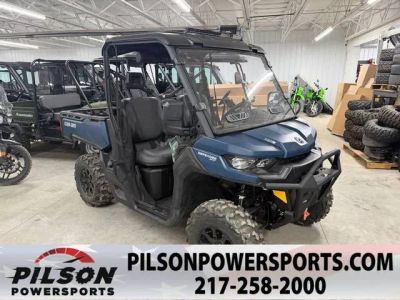 2026 Can-Am® Defender XT HD9 — front three-quarter view