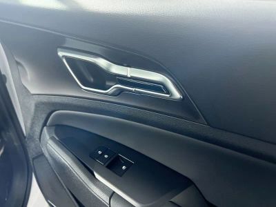 2026 Kia Sportage — photo 32 view