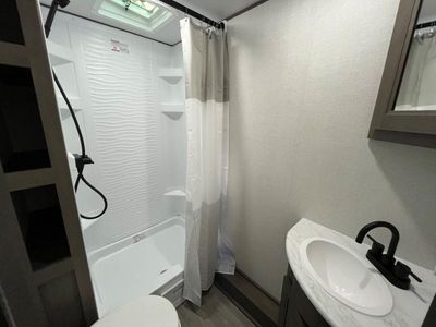 2026 Grand Design Transcend One - Photo 25