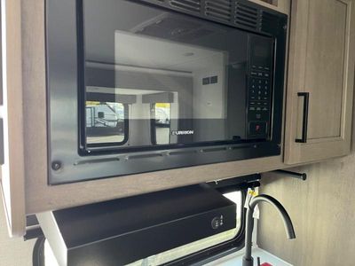 2026 Grand Design Transcend One - Photo 20