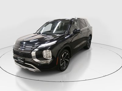 2024 Mitsubishi Outlander - Photo 3