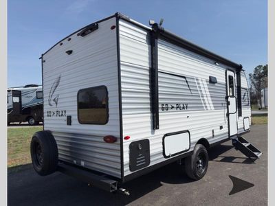 2026 Wayfinder RV Go Play — engine compartment view
