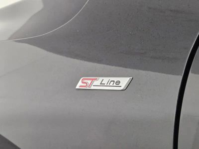 2025 Ford Escape — photo 11 view