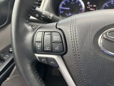 2018 Toyota Highlander — photo 17 view