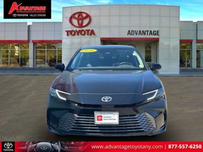 2026 Toyota Camry - Photo 2