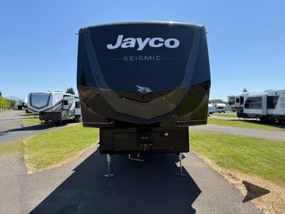 2026 Jayco Seismic - Photo 3