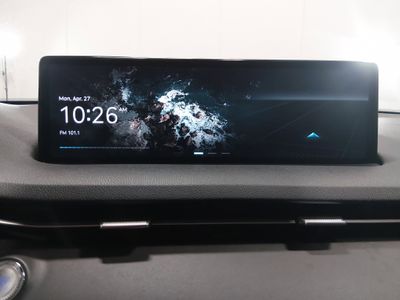 2025 Genesis GV70 - Photo 17