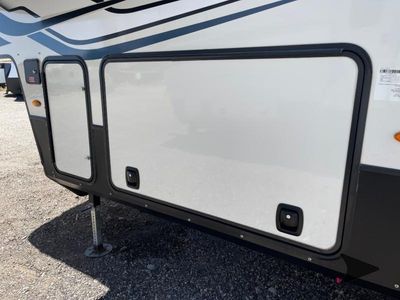 2023 Keystone RV Montana High Country - Photo 12
