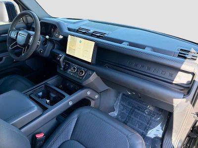 2023 Land Rover Defender — photo 12 view