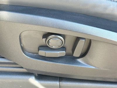 2023 Land Rover Defender — photo 22 view