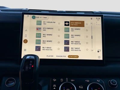 2023 Land Rover Defender — photo 29 view