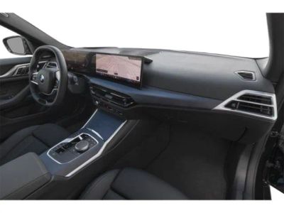 2026 BMW 4 Series — photo 17 view