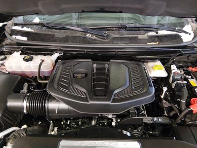 2024 Jeep Wagoneer L — photo 16 view