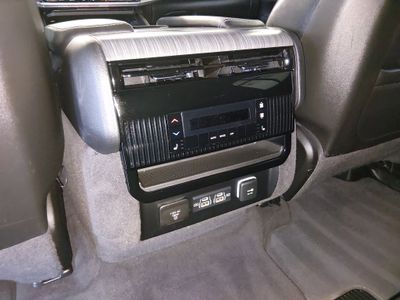 2024 Jeep Wagoneer L — photo 14 view