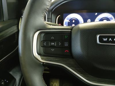 2024 Jeep Wagoneer L — photo 9 view
