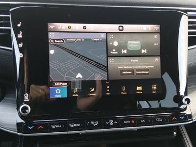2024 Jeep Wagoneer L — photo 23 view