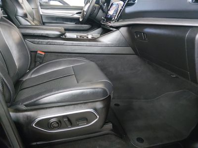 2024 Jeep Wagoneer L — photo 20 view