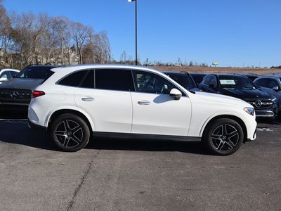 2025 Mercedes-Benz GLC - Photo 2