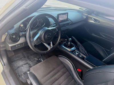 2023 Mazda MX-5 Miata RF — photo 9 view