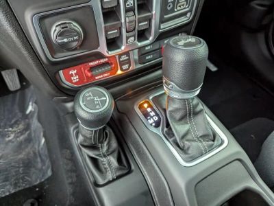 2026 Jeep Wrangler — photo 25 view