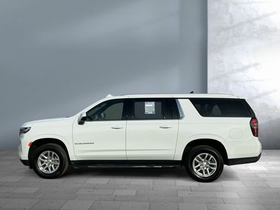 2024 Chevrolet Suburban - Photo 3