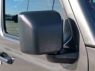 2026 Jeep Gladiator — photo 12 view