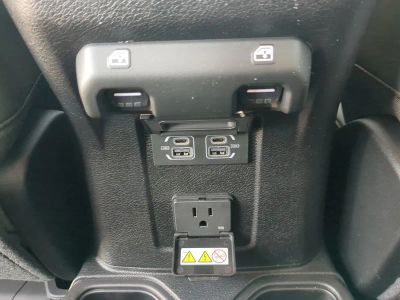 2026 Jeep Gladiator — photo 16 view