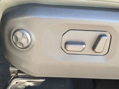 2026 Jeep Gladiator — photo 22 view