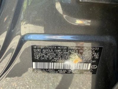 2024 Lexus IS — photo 31 view